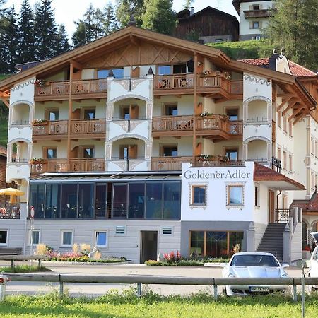 Hotel Goldener Adler Curon Venosta Buitenkant foto